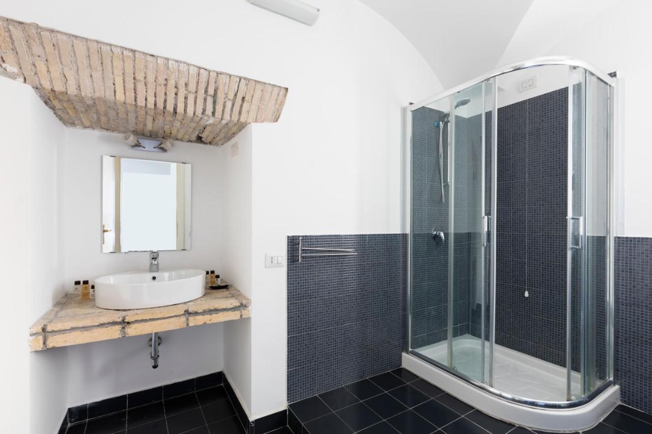 Sonder At Colosseum Cloisters Aparthotel Roma Exterior foto